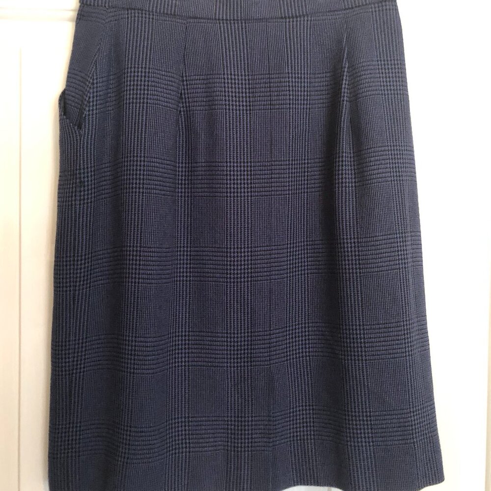 Jones NY blue-black houndstooth skirt